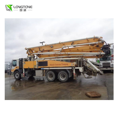De tweede Hand paste Concrete Pompvrachtwagen 700L aan