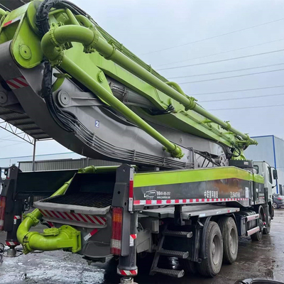 De Concrete Pomp Gesloten Lijn 600 L van de Zoomlion Hydraulische Gebruikte Vrachtwagen