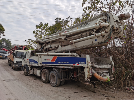 25T gebruikte Concrete Pomp Vrachtwagen Aangepaste 320L